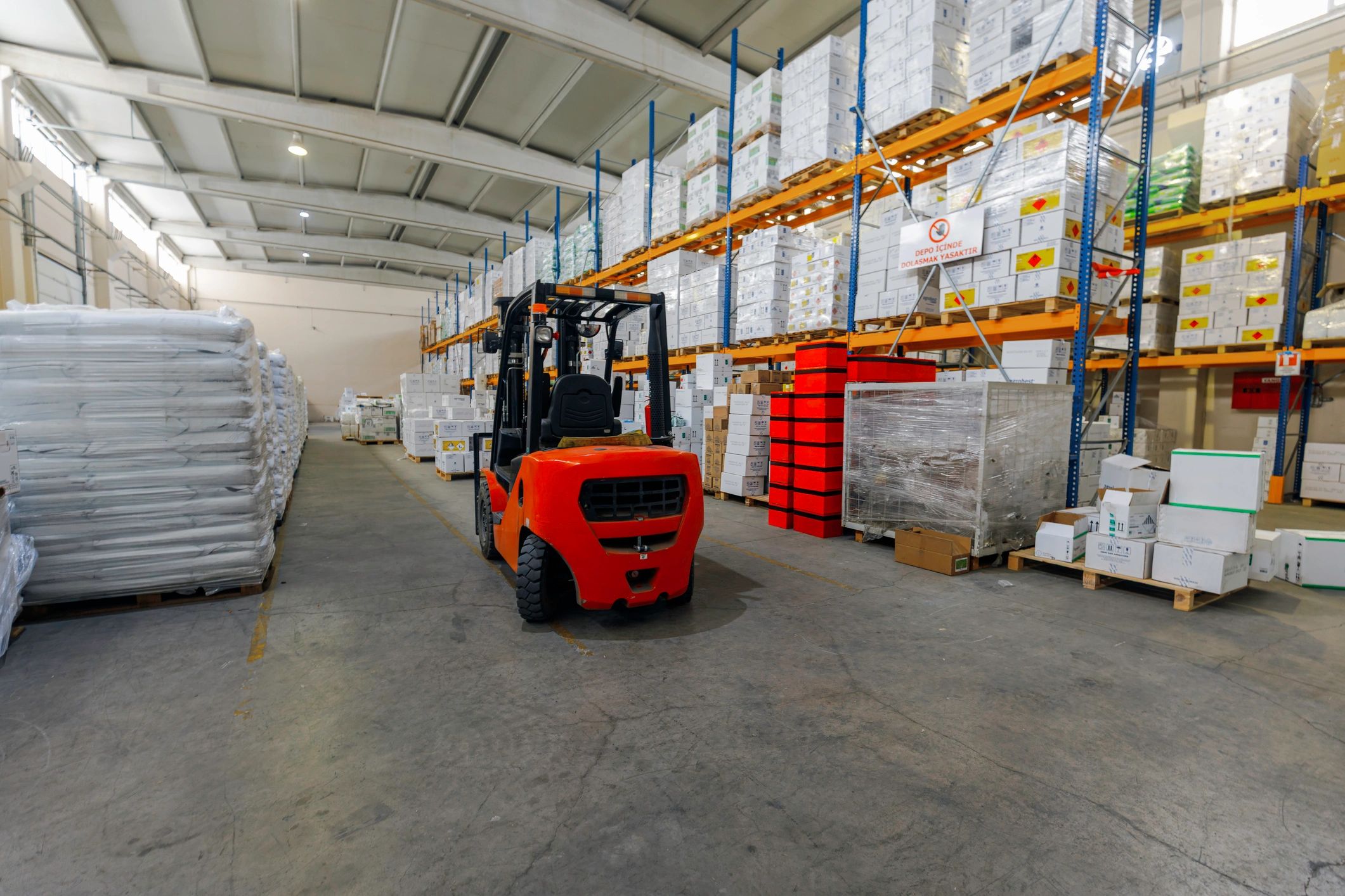 Warehouse and logistics operations supporting international export services